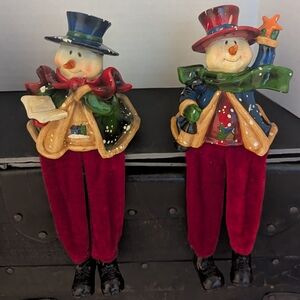Snowman Sitters with Red Dangling Legs Book and Champagne Star Accents